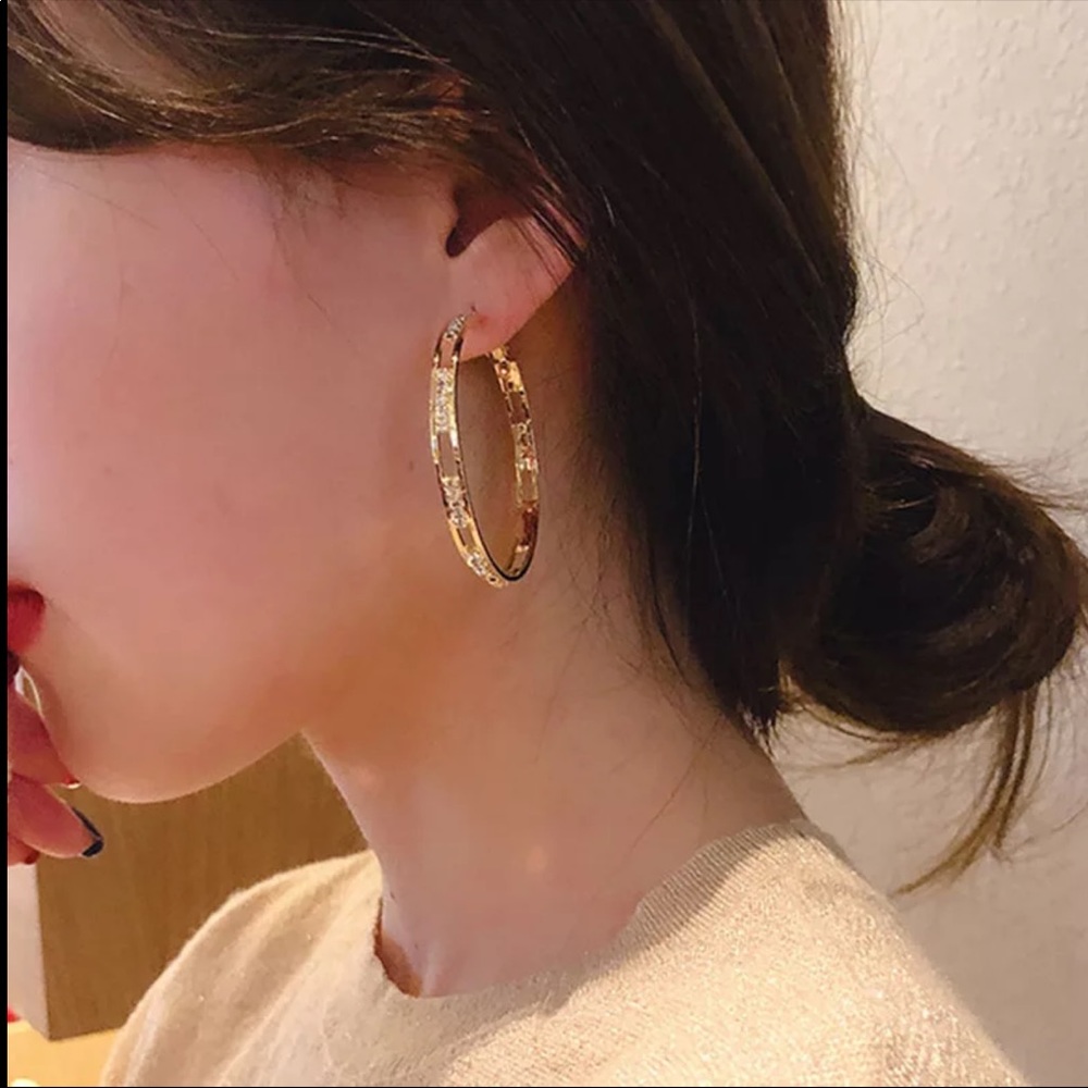 Beautiful Yellow Gold Plated Round Hoop Earrings - Picture 3 of 6